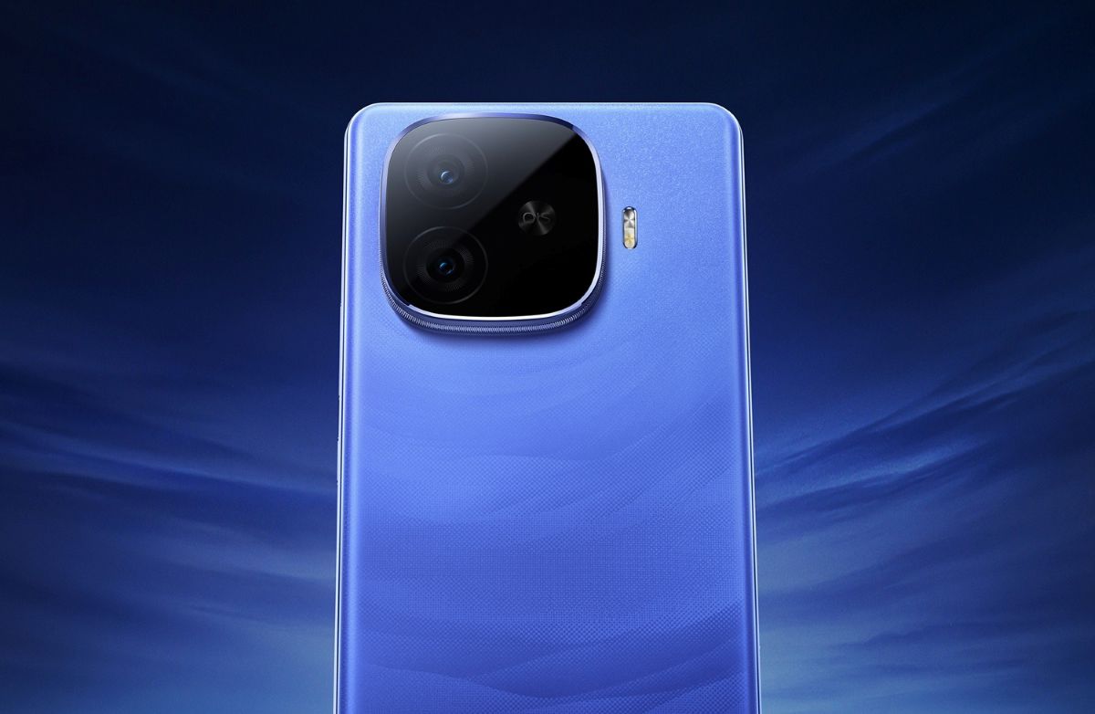 „iQOO Z9 Turbo Long Battery Edition“ „Voyage Blue“