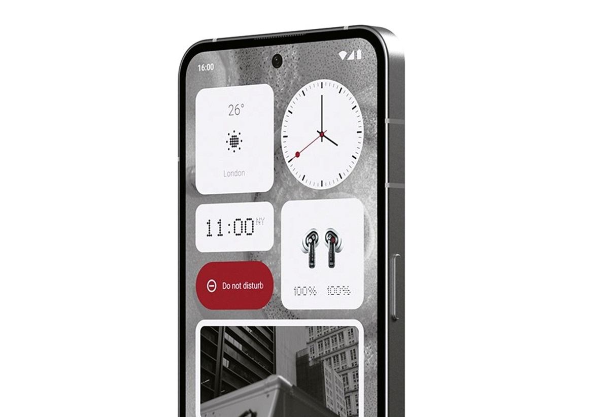 Nothing Phone 3a Pro jau greitai