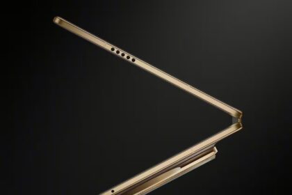 HONOR Magic V5