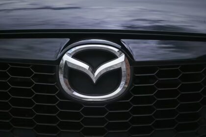 Mazda automobilis