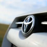Toyota logotipas / lzf / Shutterstock.com