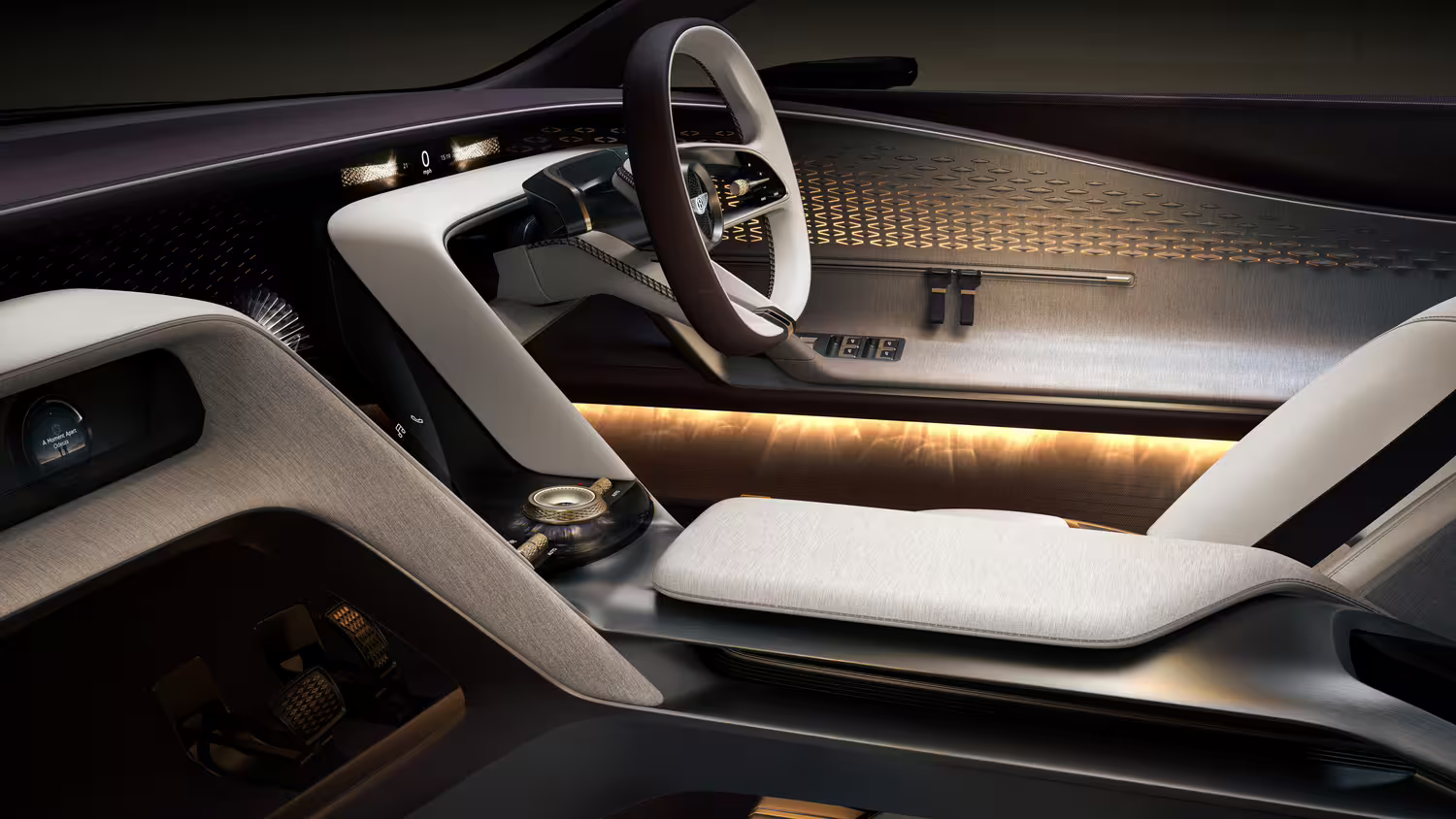 29 EXP 15 Interior