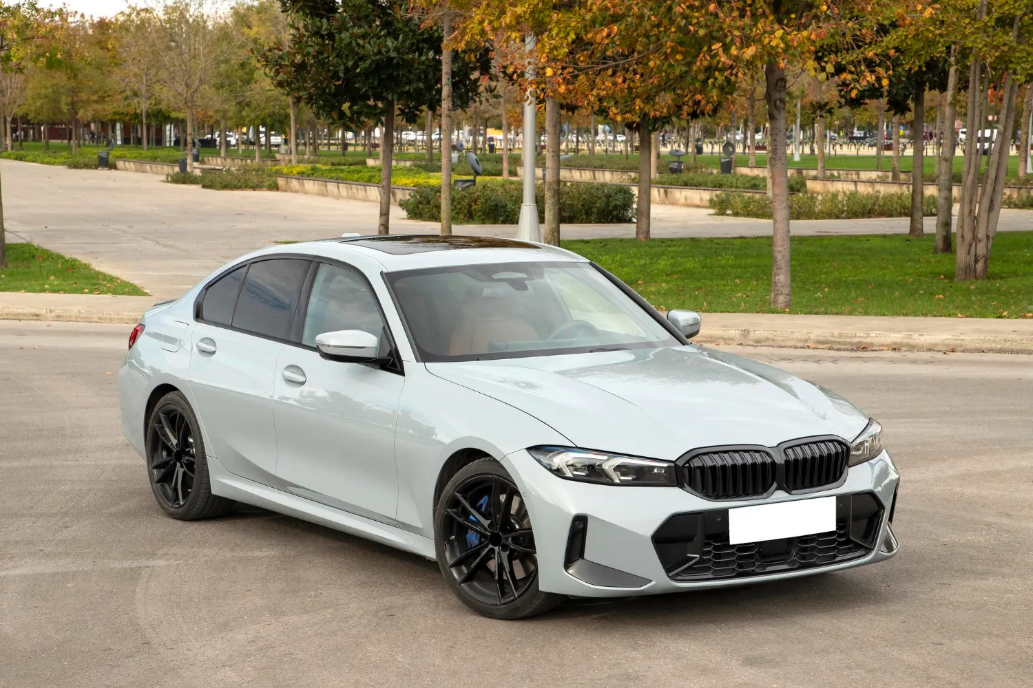 BMW M V8 ir R6 varikliai išliks