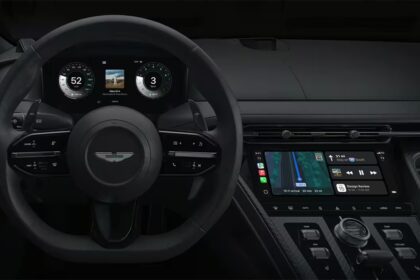 Apple CarPlay Ultra / Aston Martin