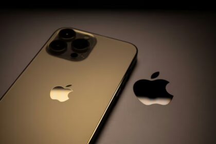 Apple kamera / Only_NewPhoto / Shutterstock.com