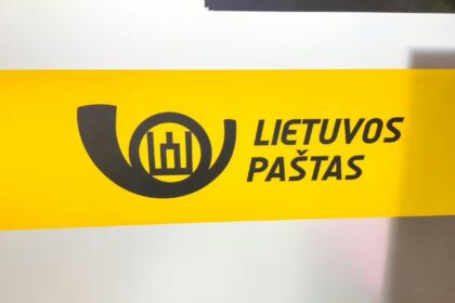 Lietuvos paštas / Robson90 / Shutterstock.com