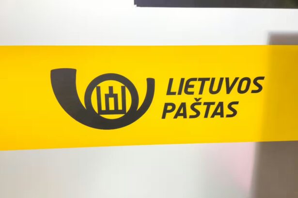 Lietuvos paštas / Robson90 / Shutterstock.com