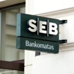 SEB bankomatas / Robson90 / Shutterstock.com