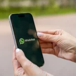 WhatsApp turi problemų / Mitriakova Valeriia / Shutterstock.com