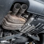 Automobilio dujų išmetimo vamzdis