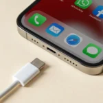 Iki kiek procentų įkrauti telefoną / Yalcin Sonat / Shutterstock.com