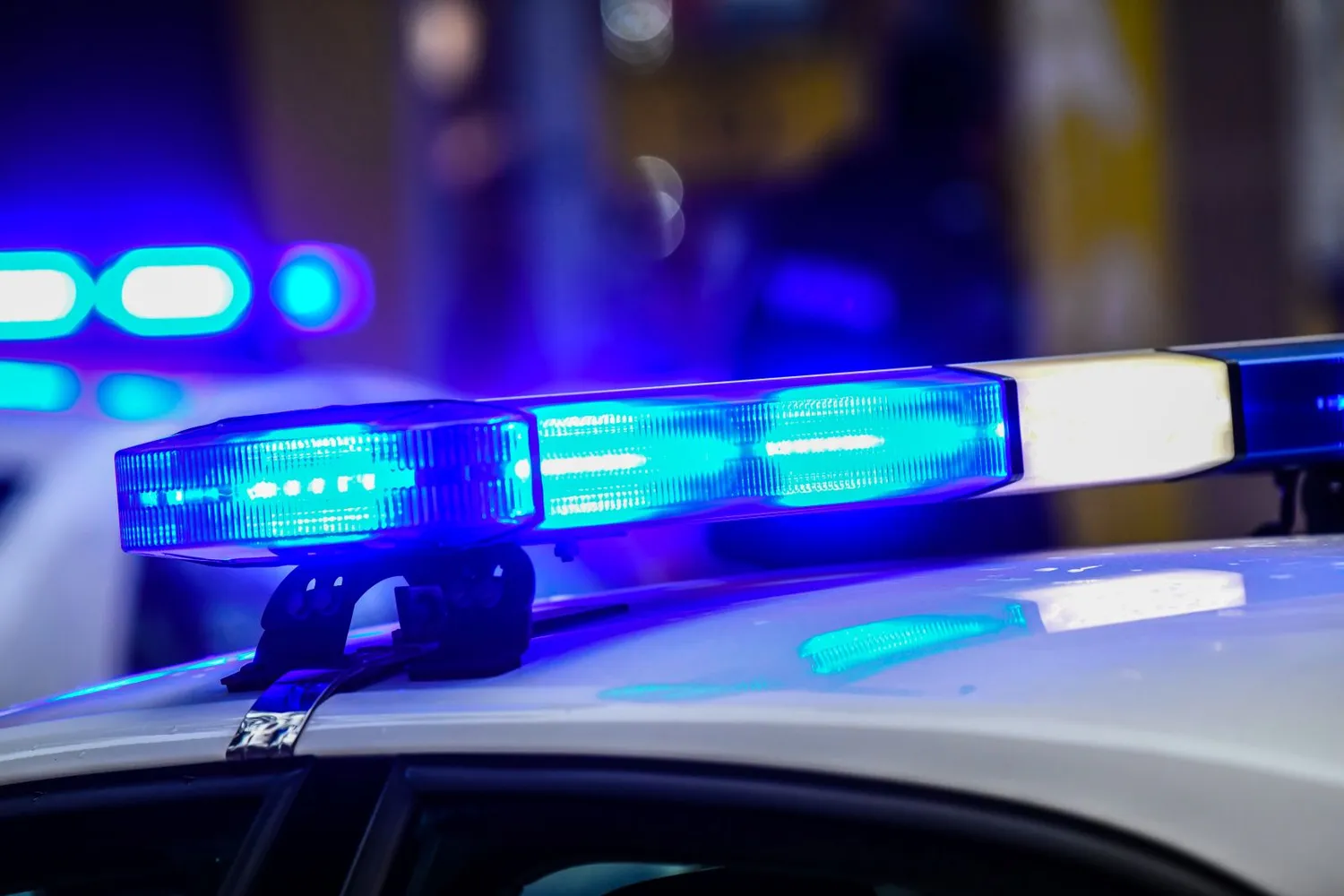 Policijos automobilio švyturėliai