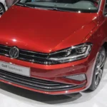 Volkswagen Golf Sportsvan / Bascar / Shutterstock.com