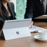 Windows 10 užleidžia vietą 11 versijai / Worawee Meepian / Shutterstock.com