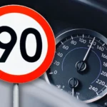 Automobilio greitis 120 km per valandą