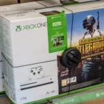 Didėjanti Xbox kaina / Grzegorz Czapski / Shutterstock.com