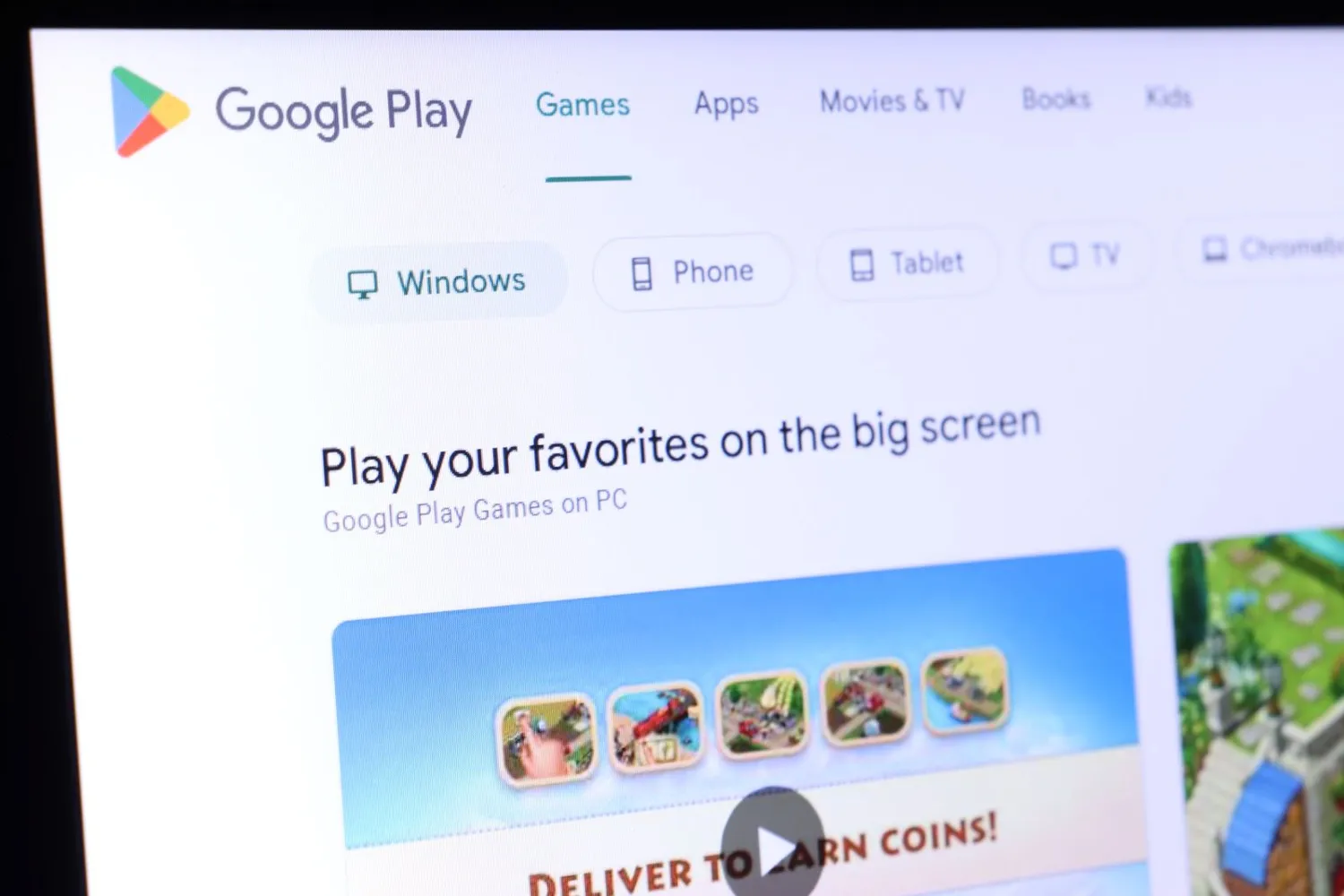 Google Play parduotuvė / Fanta Media / Shutterstock.com