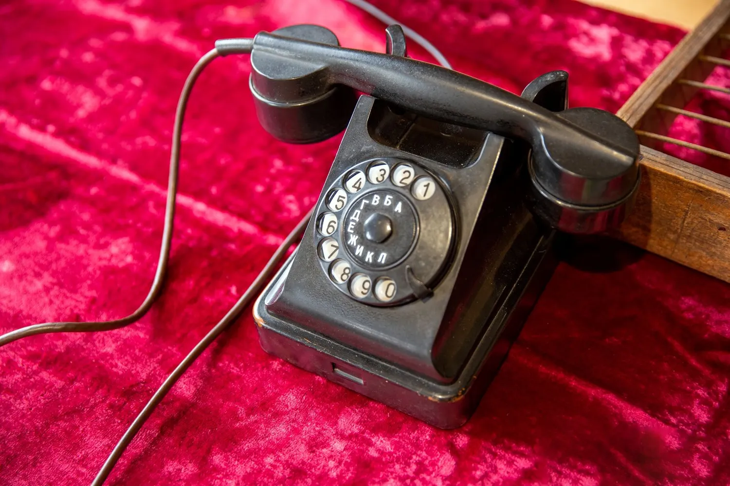 Senas sovietinis telefonas