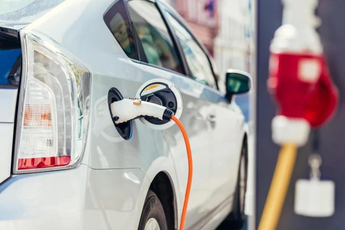 Testas Parodė Elektromobiliai Greitkelyje / Nuotrauka: uamotors.com.ua