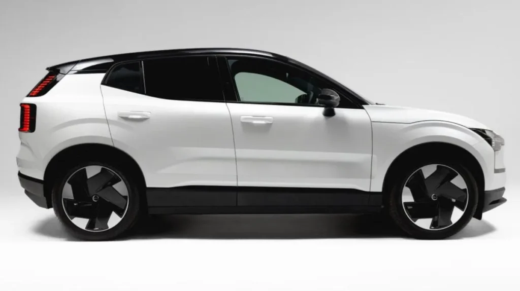 Volvo Ex30 Cargo Paverčia / Nuotrauka: uamotors.com.ua