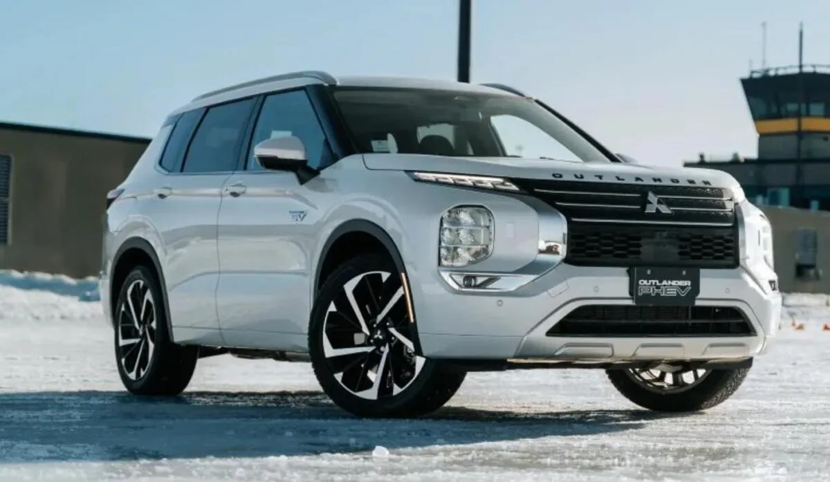 Naujas Mitsubishi Outlander 2026 / Nuotrauka: uamotors.com.ua