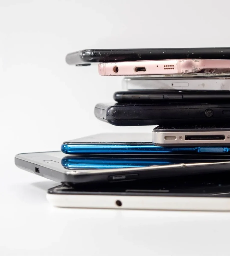 Image Ładowanie Starego Telefonu / Nuotrauka: polskiobserwator.de