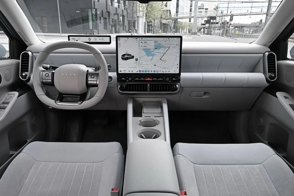 2027 hyundai ioniq pleos google resize 2227 4