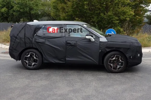 2027 kia sportage spies 8 630x420 1