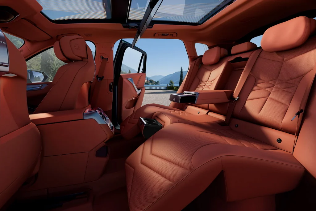 bmw x5 long 5 resize 2218 3