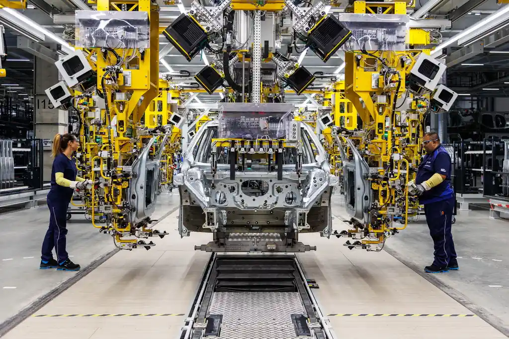 bmw production 2 resize 2252 3