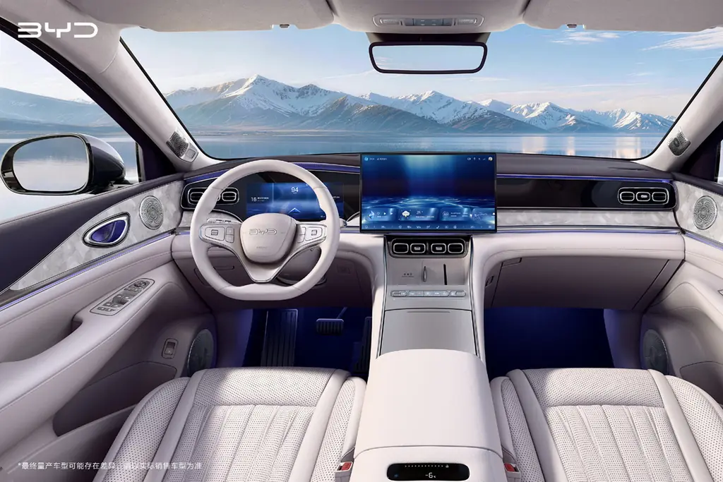 byd sealion 08 interior 1 resize 2286 2