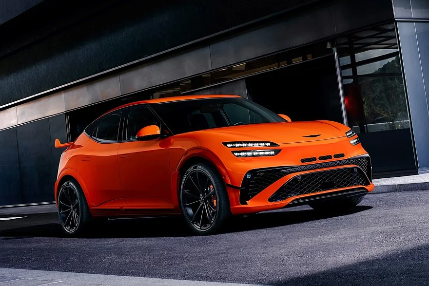 genesis predstavyl konkurenta porsche macan foto 3