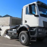 iak rozibraly vantazhivku mercedes benz i zrobyly z nei man 2210 1