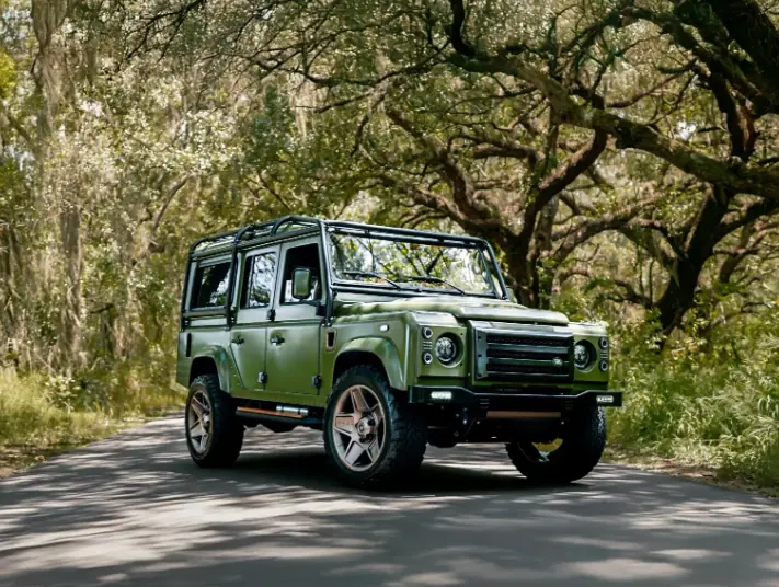 klassycheskyj land rover prevratyly v 700 sylnogo monstra foto 7