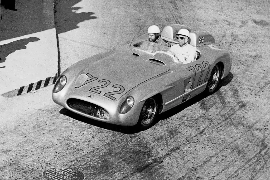 mercedes benz 300 slr 722 4 resize 2220 1