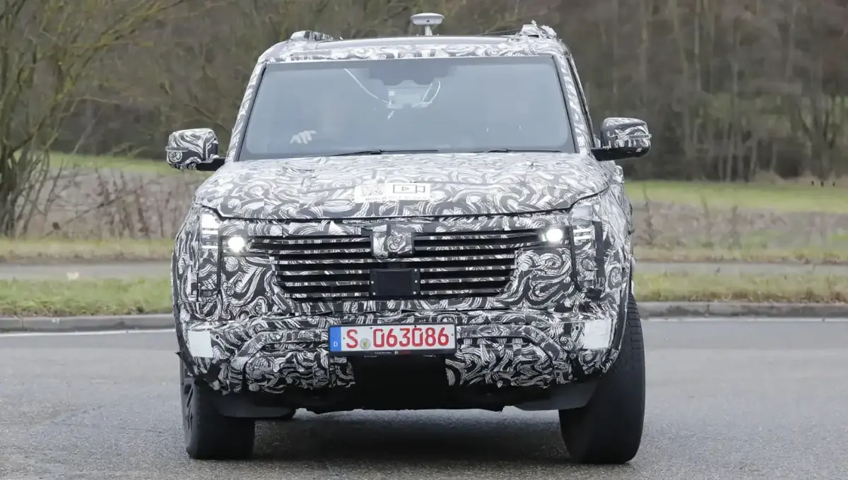 mitsubishi testyruet novogo konkurenta toyota land cruiser foto 5