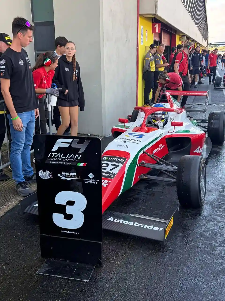 ukrainets oleksandr bondarev vdruhe v sezoni pidniavsia na podium italian f4 1 2214 2