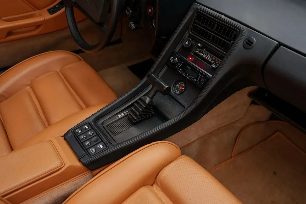 1982 porsche 928 cabriolet by straman 8 resize 2453 11