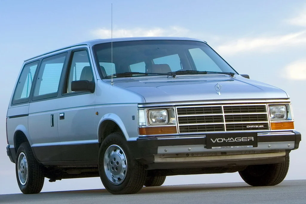 1987 90 chrysler voyager resize 2404 1
