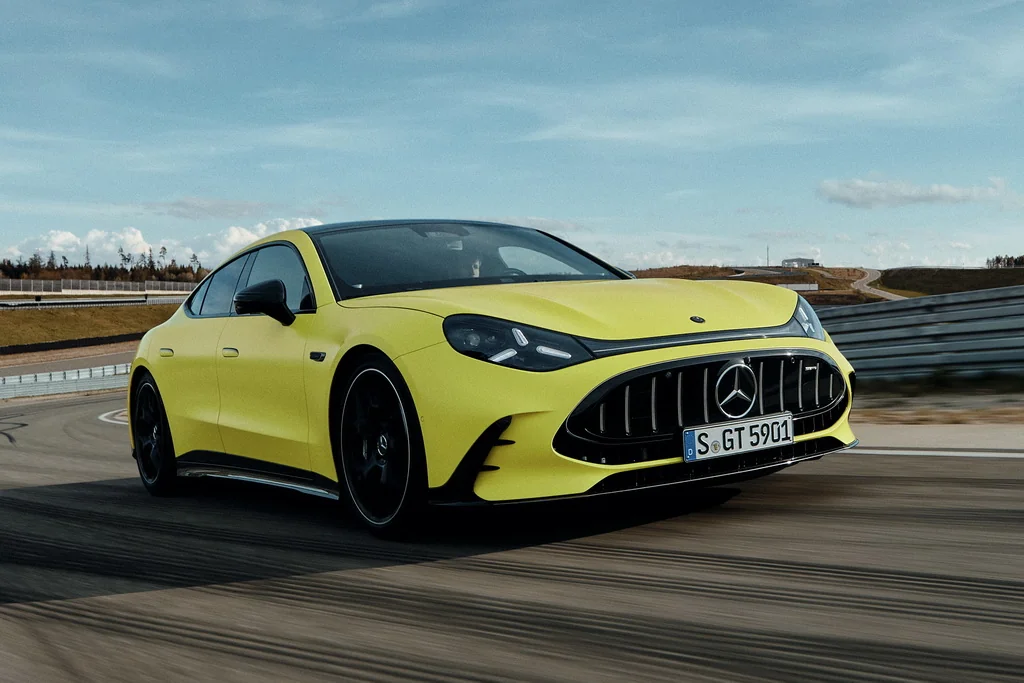 2026 mercedes amg gt coupe 10 resize 1445 1