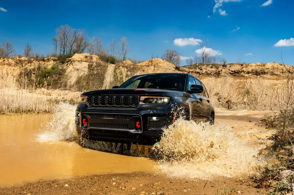 2027 jeep grand cherokee 8 2441 10