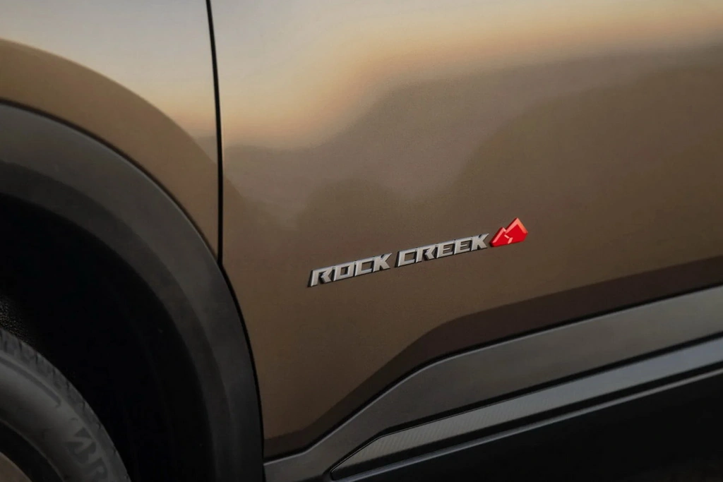 2027 nissan kicks rock creek 813 34 2048x1366 resize 2466 2