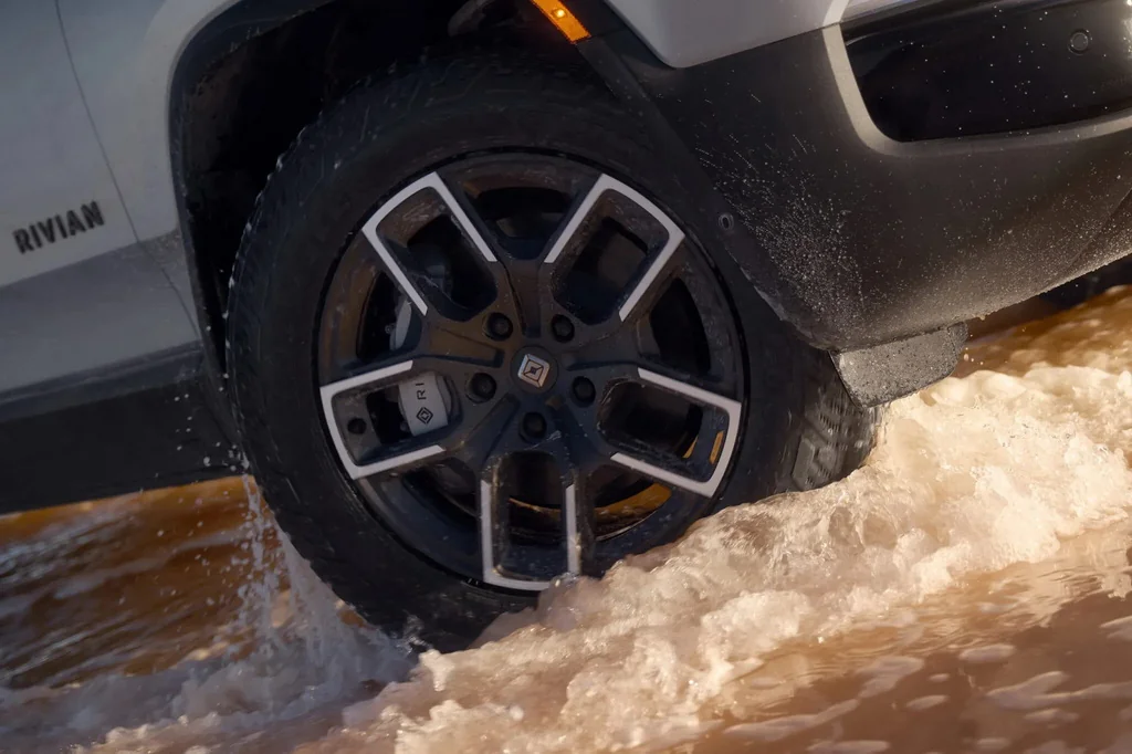 2027 rivian r1 4 2468 12