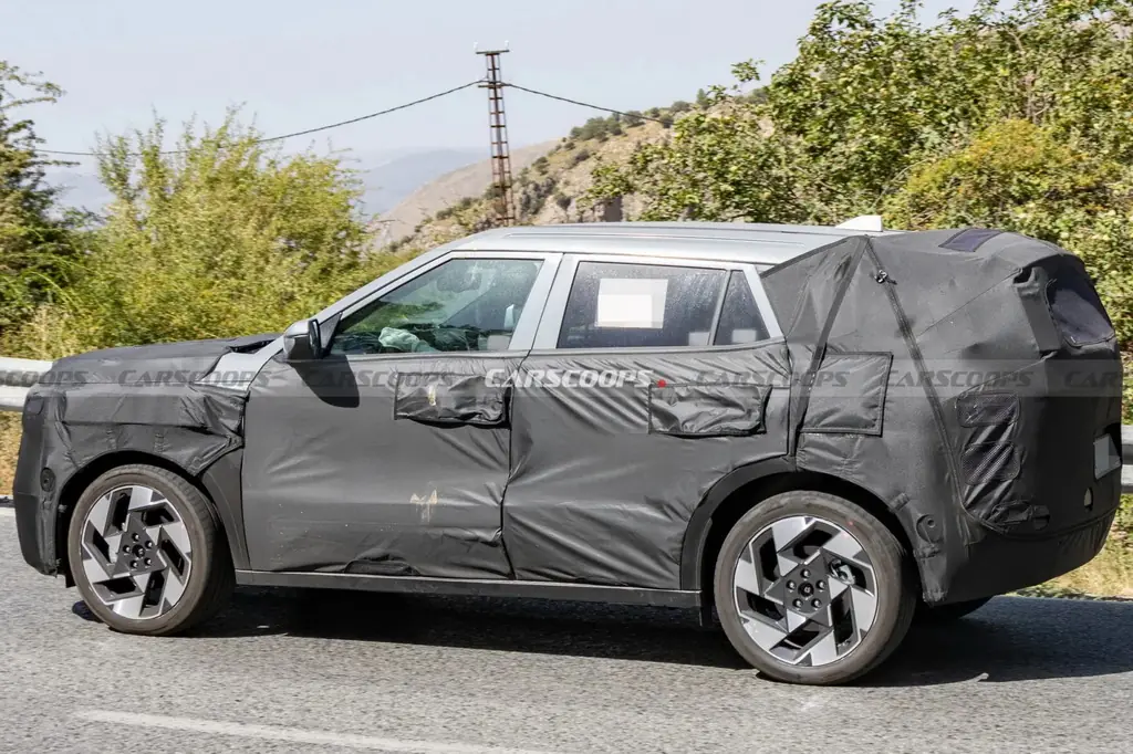 2028 hyundai kona 813 7 2048x1189 resize 2469 8