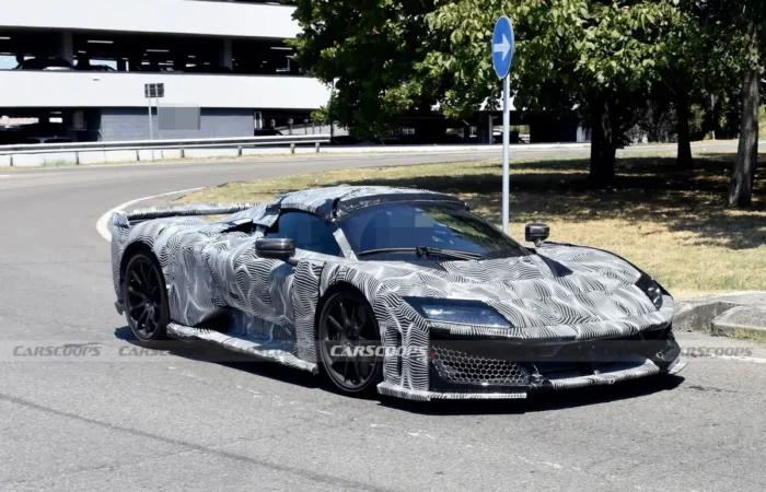 Ferrari F80 Aperta Spy Shots 04
