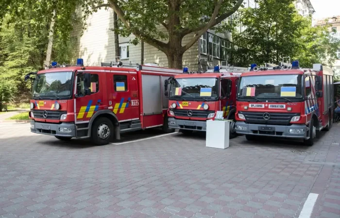 briussel peredav kyievu pozhezhni avtomobili 1 2487 1
