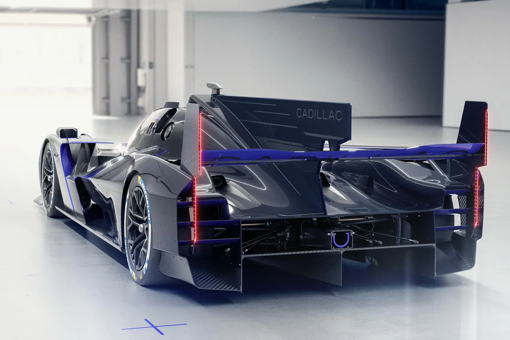 cadillac one 1 resize 2479 3