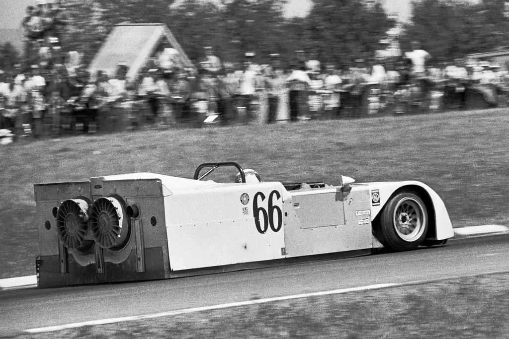 chaparral 2j resize 2340 1