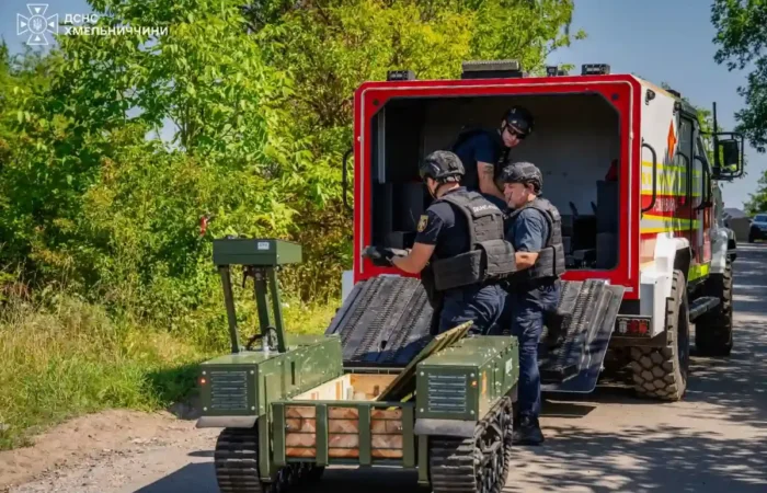 cpetstekhnika dsns dopomahaie likvidovuvaty naslidky vybukhiv na khmelnychchyni 1 2298 1