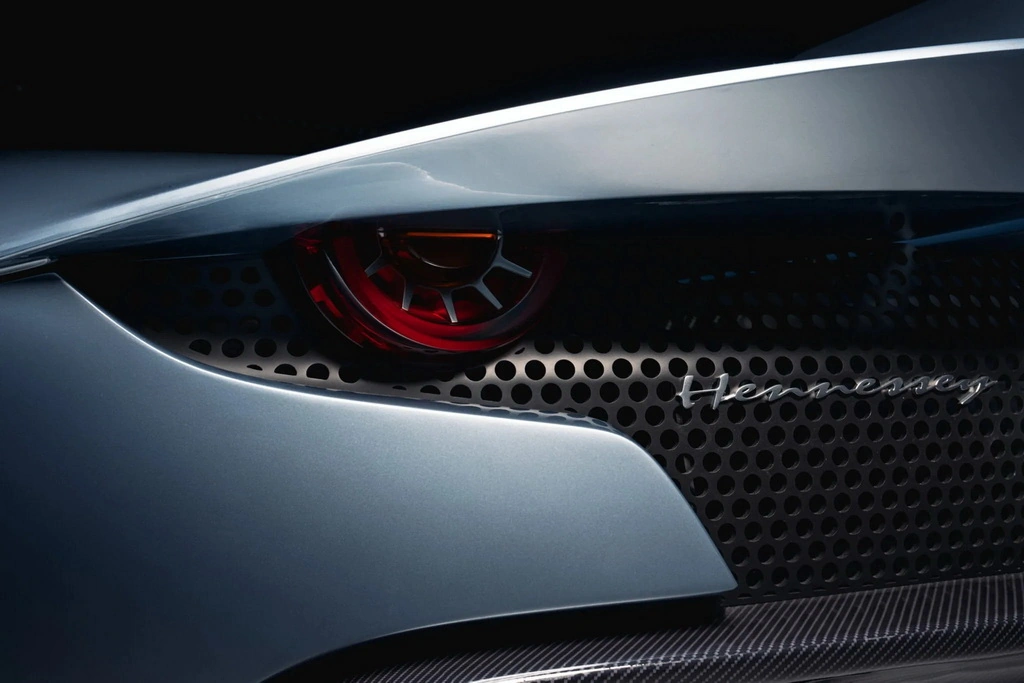 hennessey blackbird details 12 2320 20